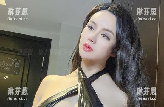微密圈 - 被水蜜桃米米统治的日子：女王合集，胜率不明！