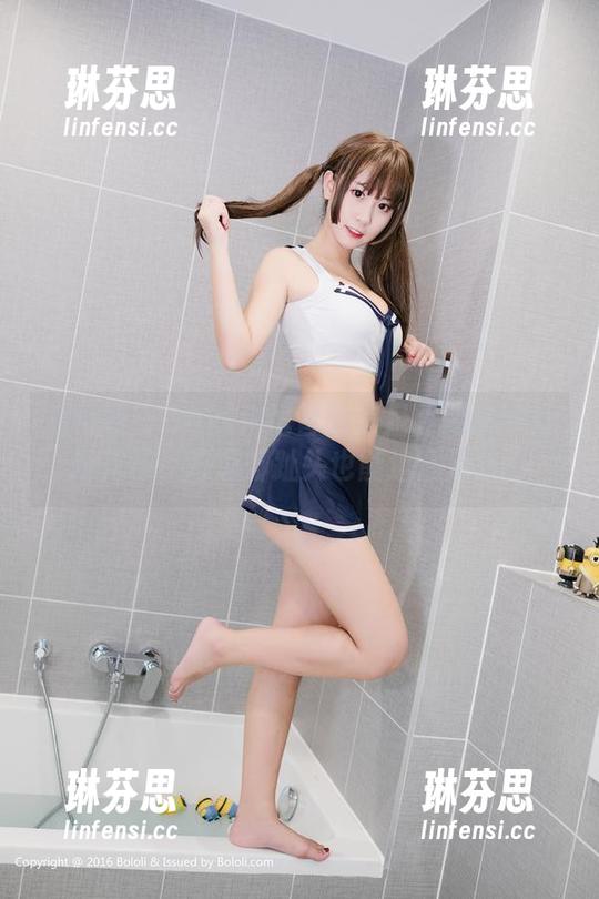 波萝社 - Suki朱忆音的美足图库总是有新花样，难道脚趾头也能追逐潮流？