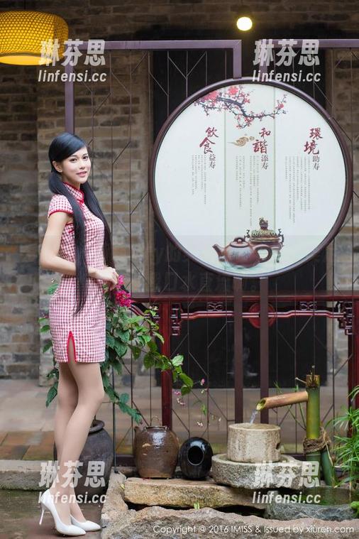 爱蜜社 - 莉莉Lily的美图锋芒毕露，美足合集让我口水直流啊。