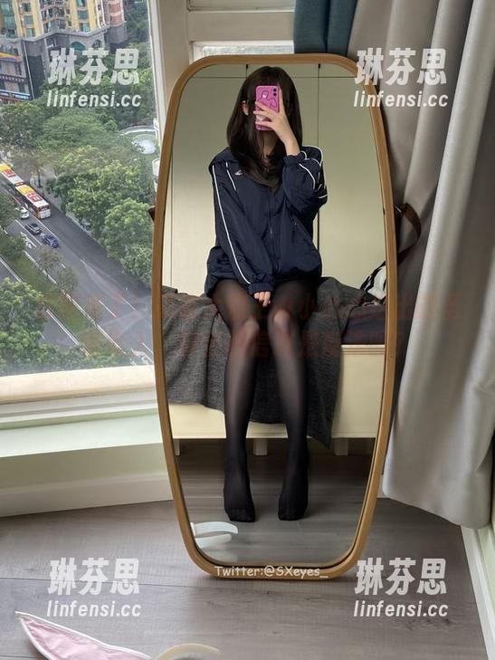 套图来了！眼酱大魔王w小心心送出的圣诞老人，你会相信这是魔法吗？
