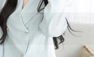 秀人网 – 高清写真集：抖娘利世的连衣裙，有种要在户外裸奔的冲动！