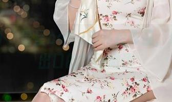 秀人网 – 星星baby的私拍作品，何必说出口的制服微语