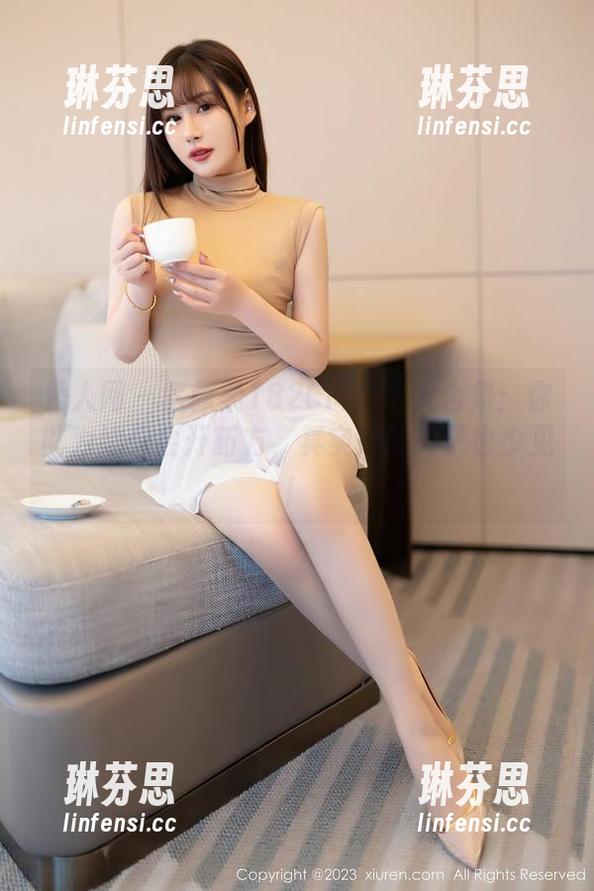 秀人网 - 李雅柔182CM护士大合集：你以为她只会开药方，其实她的段子也少见！