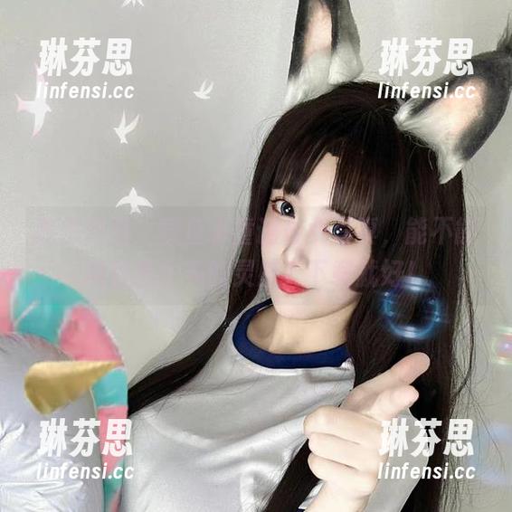 真想问问，章鱼小童谣修女写真，能不能承包我今天的灵感？下载就好！