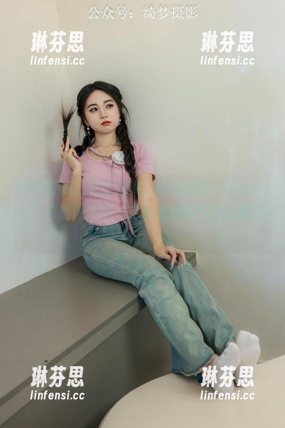 绮梦摄影 - 突然想说，图片里的“aubrey”与剧情不符，完全被她的气质征服了！