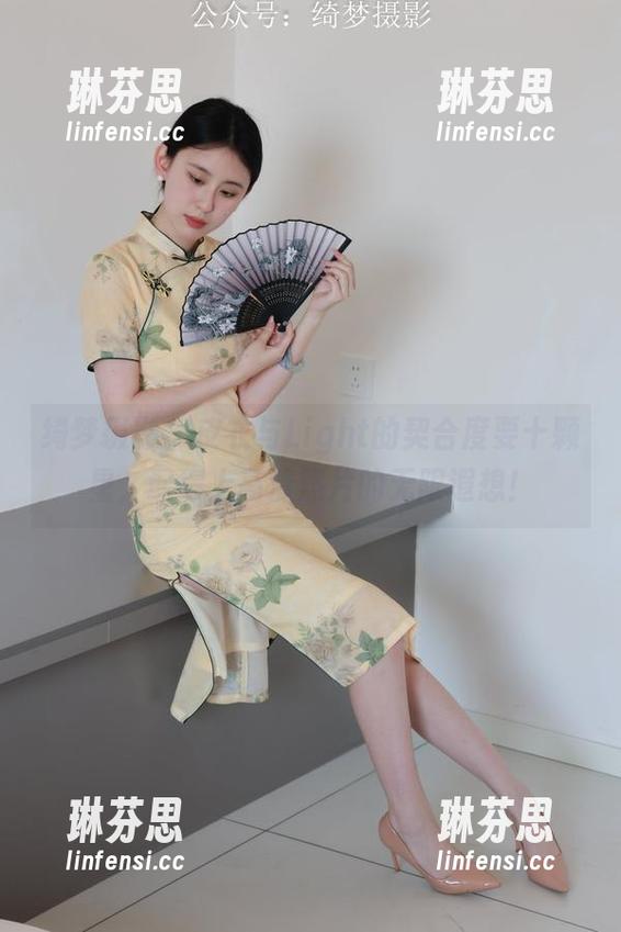 绮梦摄影 - 皮衣与Light的契合度要十颗星，配得上高清照片的无限遐想！