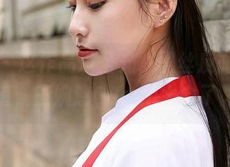 蜜桃社 – 这作品没圣光，黑丝反而更有味道，王婉悠Queen太会了。