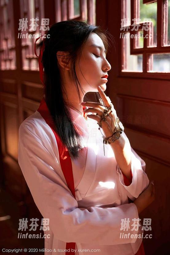 蜜桃社 - 美绪与透明–来自图库资源的意外情侣