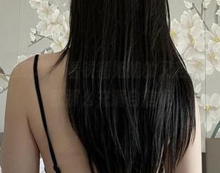 微密圈 – 精选展现：看铁锤姐姐的又粗又白的腿，怎么就那么充满自信呢
