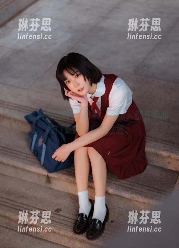 阿包也是兔娘的JK图集，圈里人都在看的热门资源，真有意思。