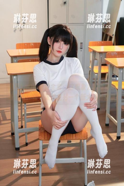 阿薰kaOri制服全套：这想象力，我真不敢相信！每一张都是另一个新大陆的图集