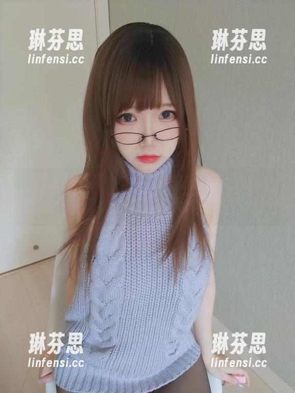 图片才是王道，雪晴嘟嘟在线撩动你的心，恶魔拘束睡衣太撩了吧