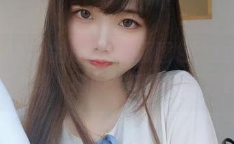 雪琪SAMA的HD体操服图包，边看的同时还在想，她的发型我能驾驭吗？