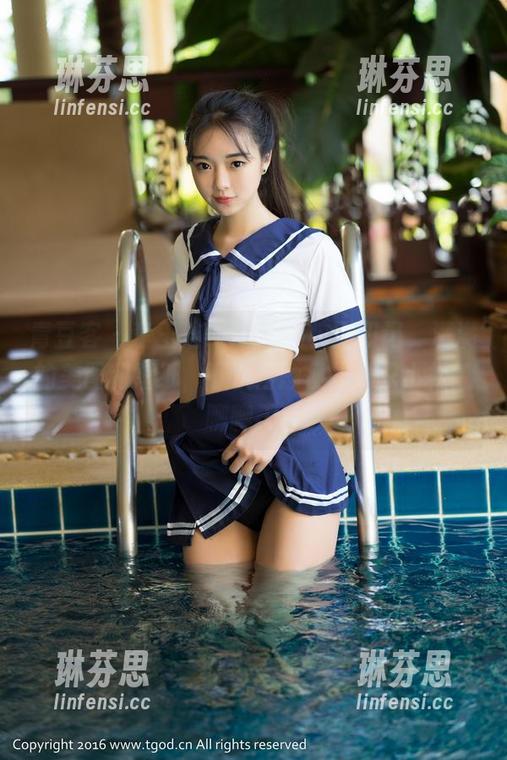 青豆客 - 李玉洁Daisy的校园印记，满满的美图和壁纸，下次再顺便找几只小松鼠聊聊天。