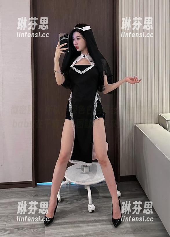 微密圈 - 所以，绿色白色蕾丝下的黎允熙baby在干嘛？套图就等你来查探一下。